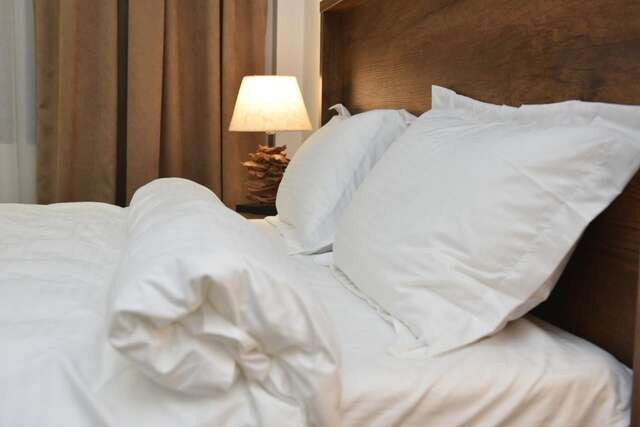Отель Hotel King Tom Тбилиси-22