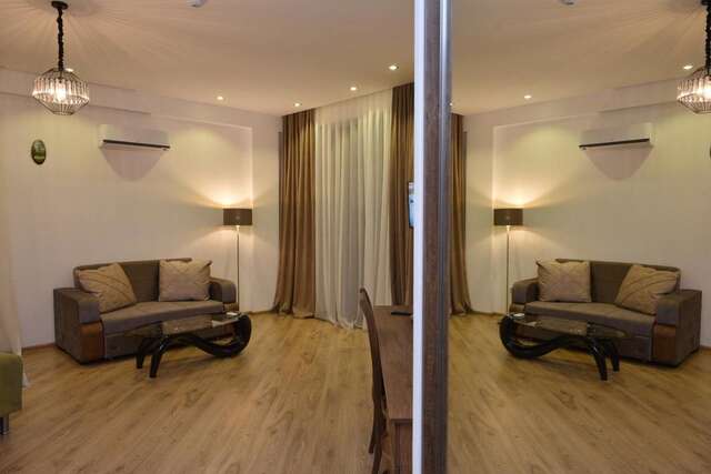 Отель Hotel King Tom Тбилиси-29
